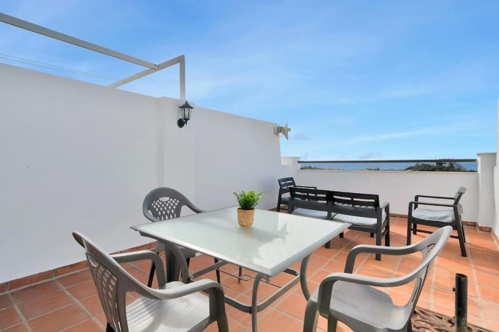 Duplex Con Vistas Al Mar, Piscina Y Gimnasio - Las Abejeras 226 Estepona Zewnętrze zdjęcie