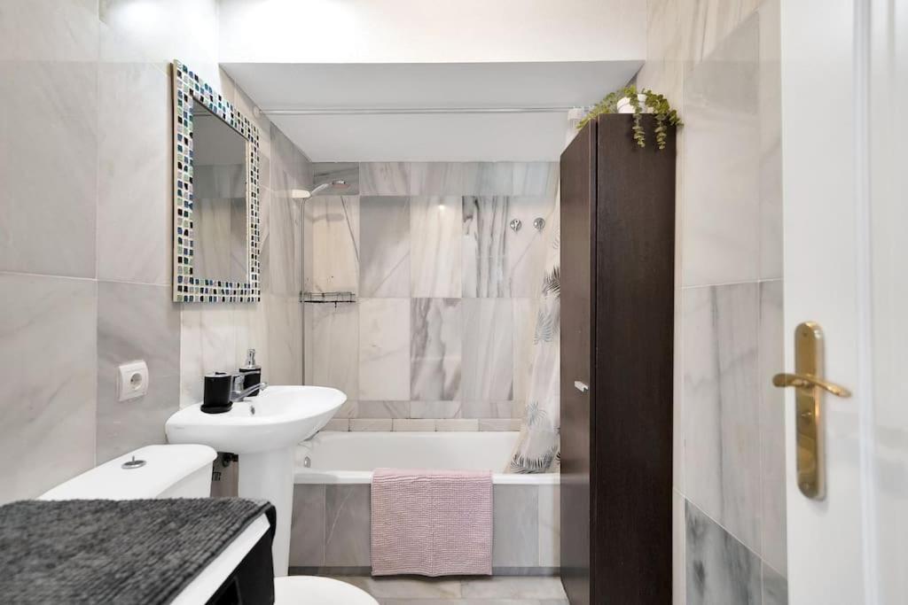 Duplex Con Vistas Al Mar, Piscina Y Gimnasio - Las Abejeras 226 Estepona Zewnętrze zdjęcie